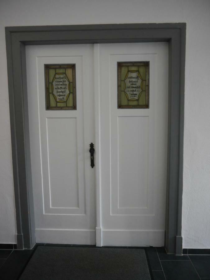 Altes Weingut Weinhaus Rebstock Apartment Winningen Exterior photo